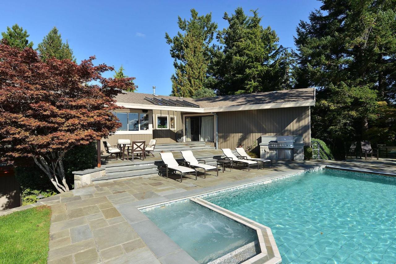 Oceanside Lodge Saanich Inlet North Saanich Екстериор снимка