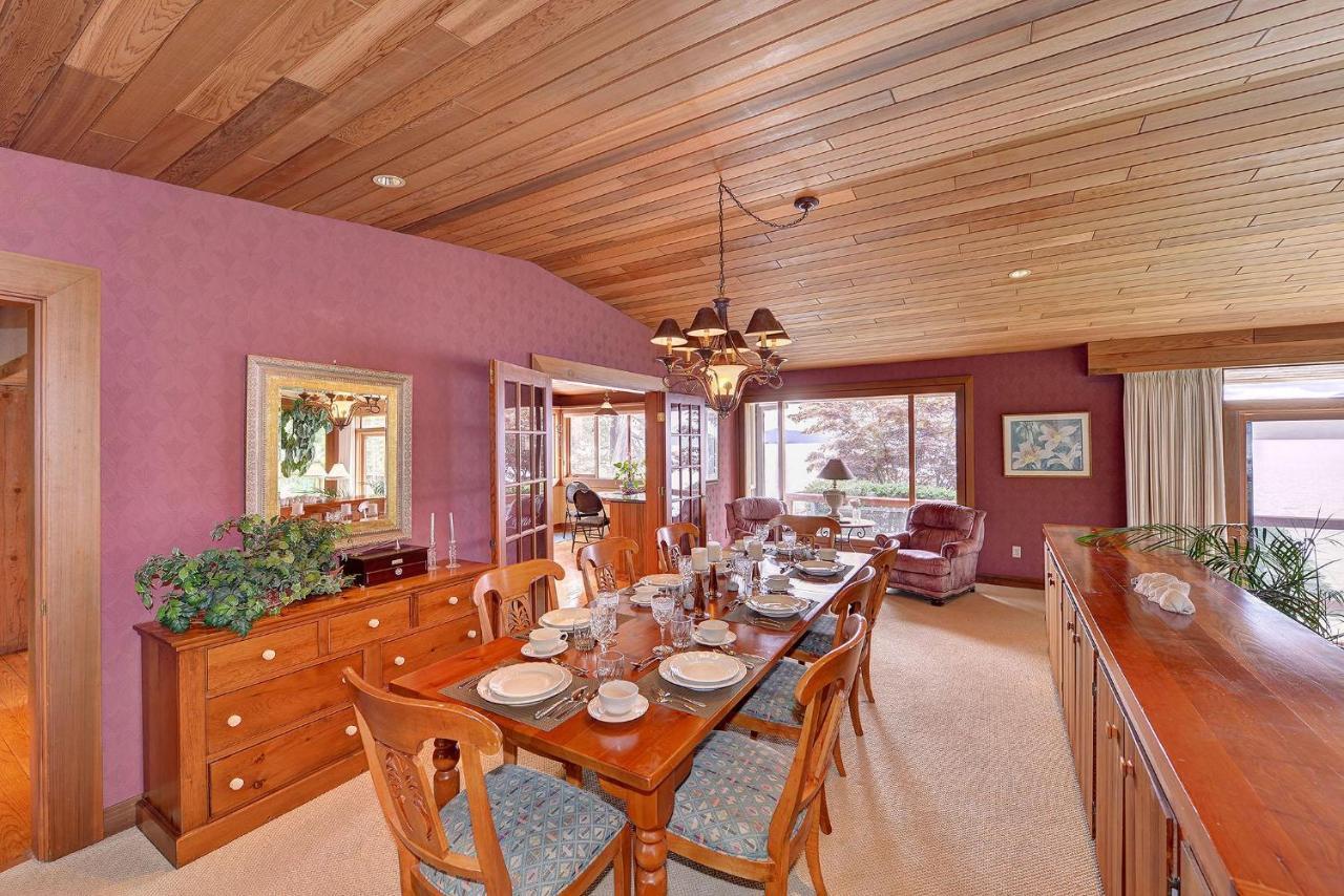 Oceanside Lodge Saanich Inlet North Saanich Екстериор снимка