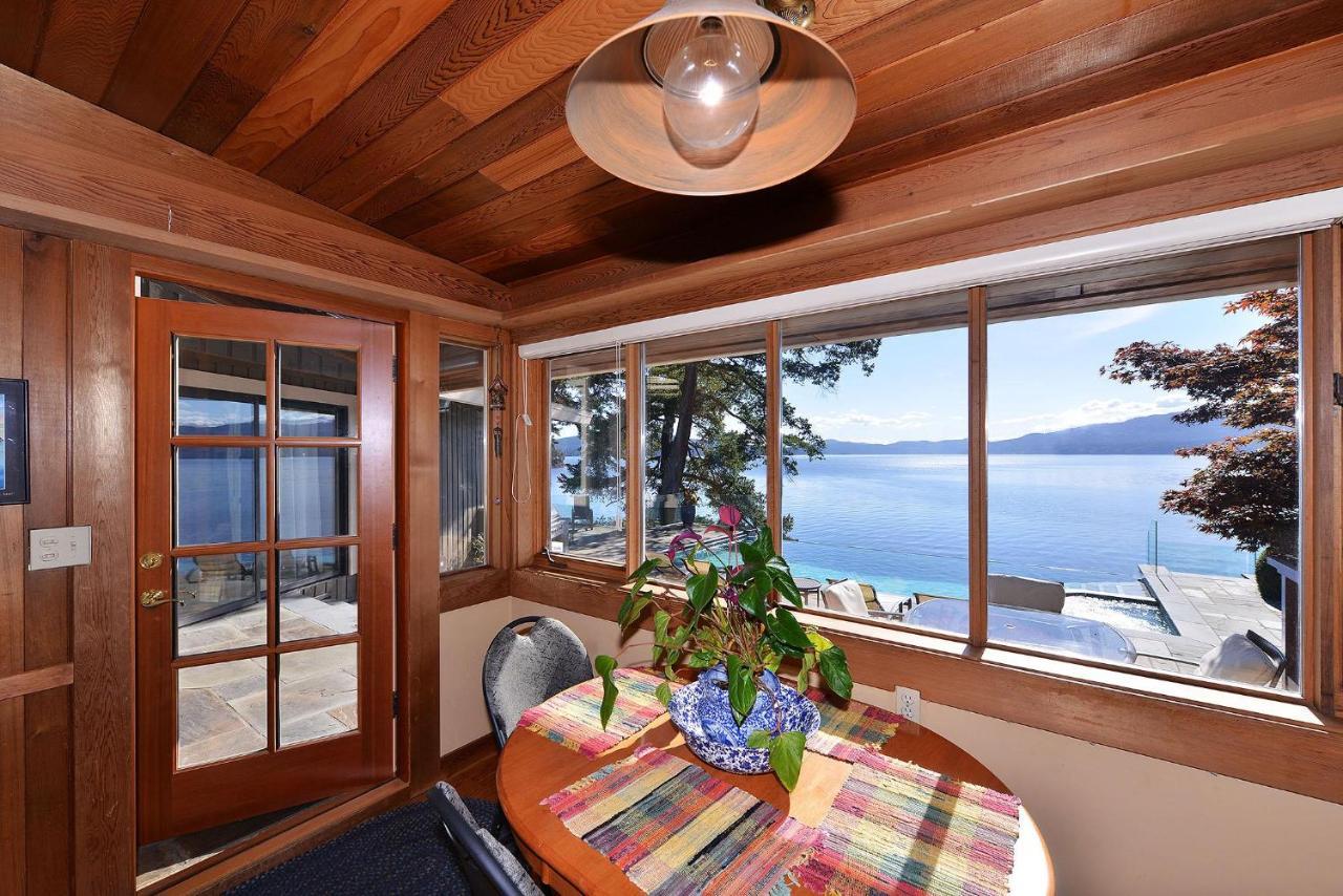 Oceanside Lodge Saanich Inlet North Saanich Екстериор снимка