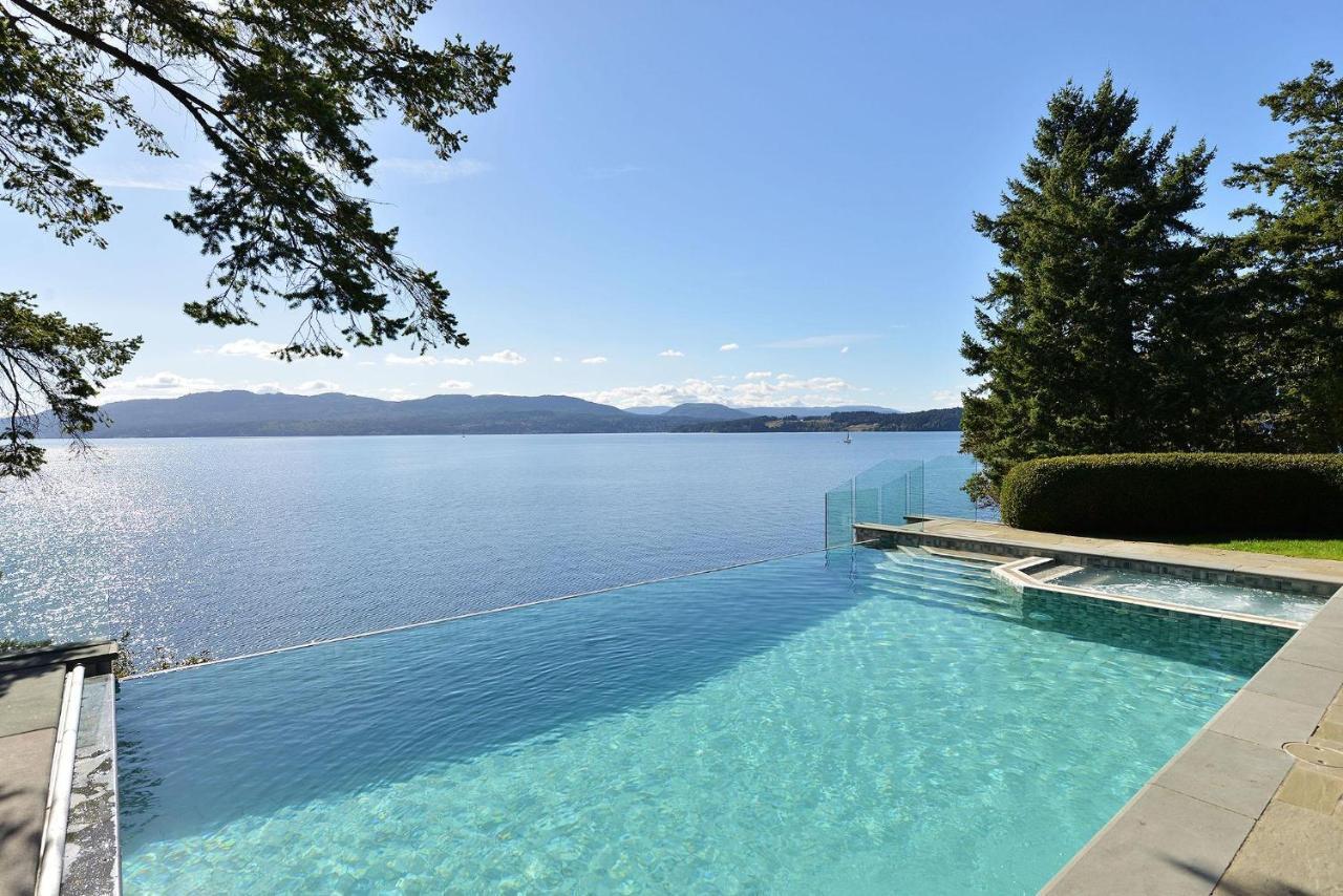 Oceanside Lodge Saanich Inlet North Saanich Екстериор снимка